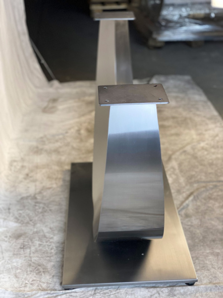 картинка Подстолье 2128EM от компании CORSASTYLE